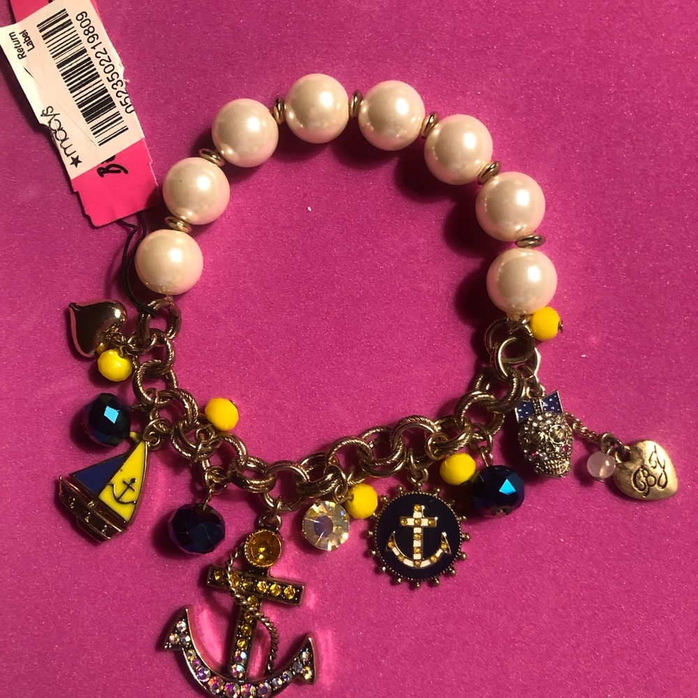 NWT Vintage Betsey Johnson Charming Nautical Bracelet with Pearls and Charms